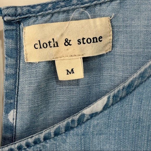 Anthropologie Cloth & Stone Polka Dot Chambray Tie Back Top Medium - Picture 2 of 7